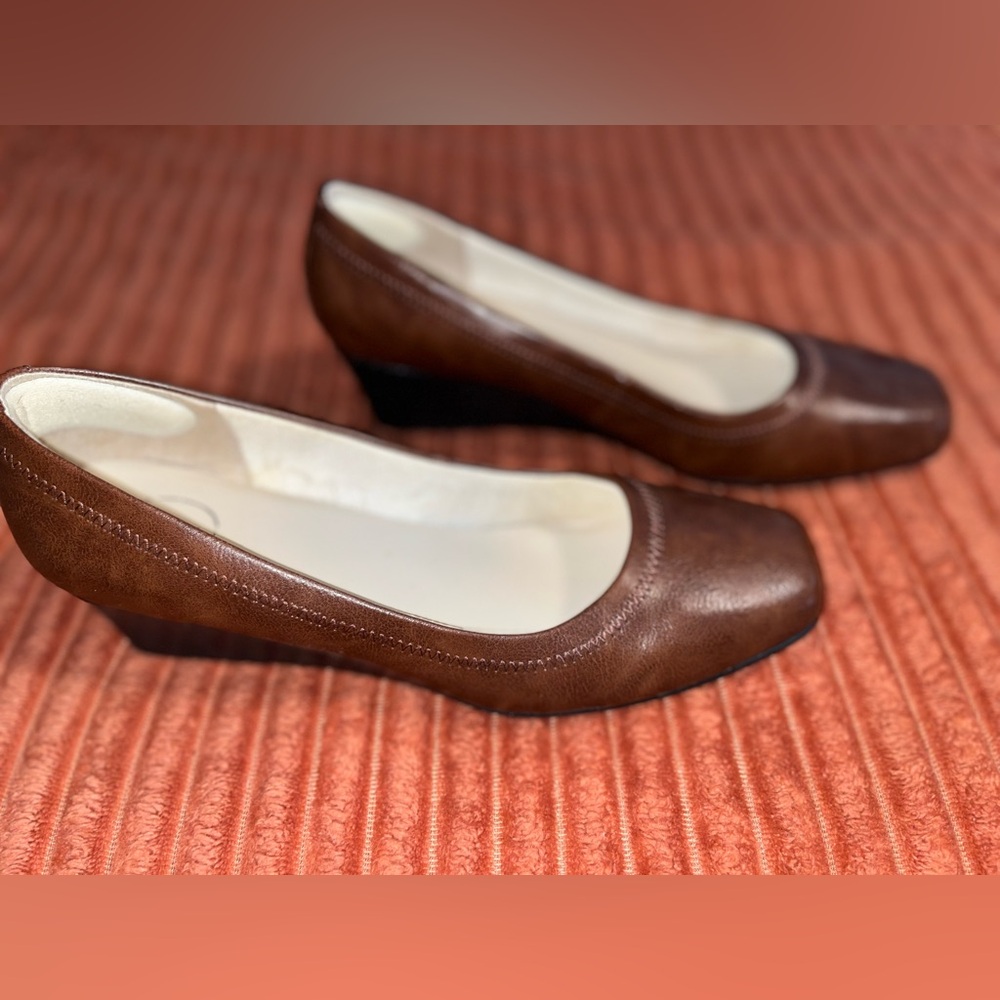 Lifestride Wedge Pumps